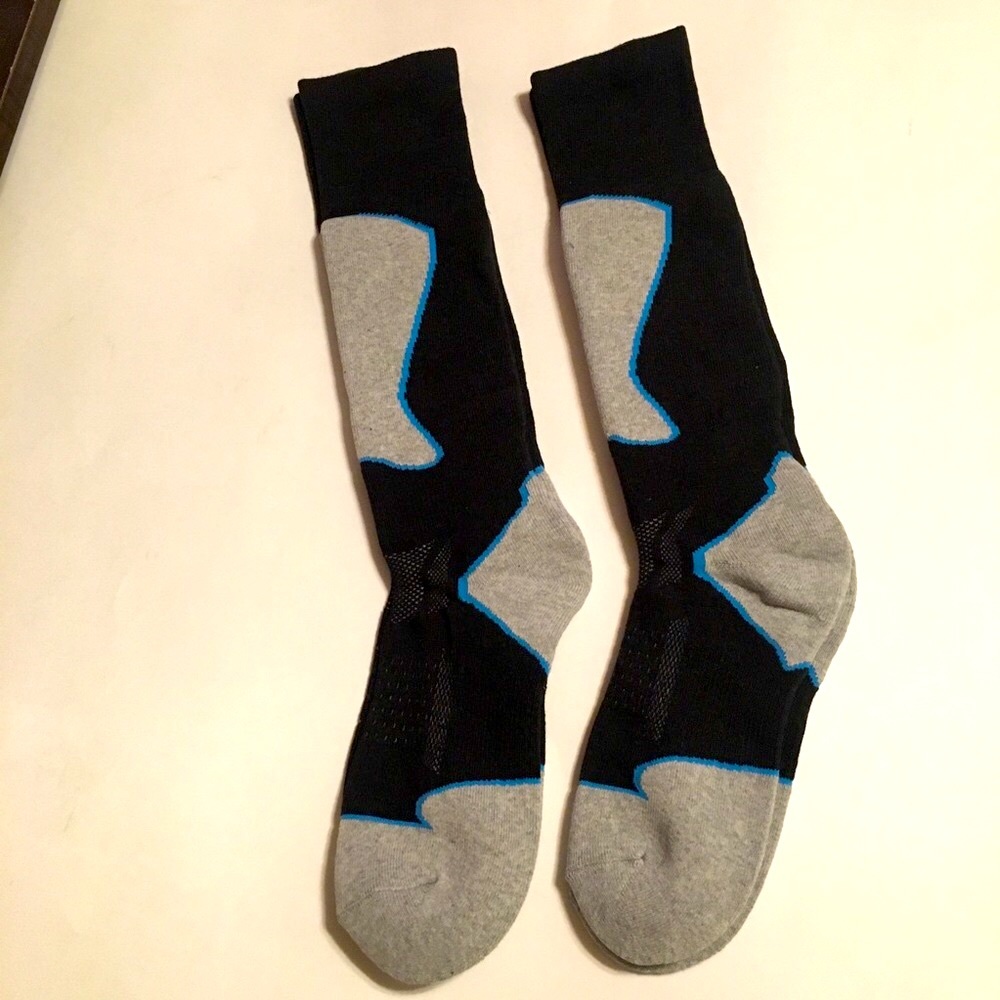 CelerSport 2 Pack Women’s Ski Socks For Skiing, Cold Weather